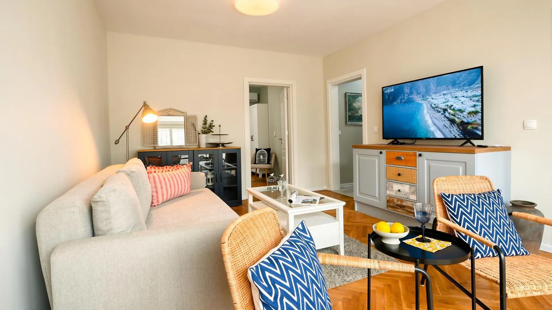 Le Soleil Apartment Varna 0*,